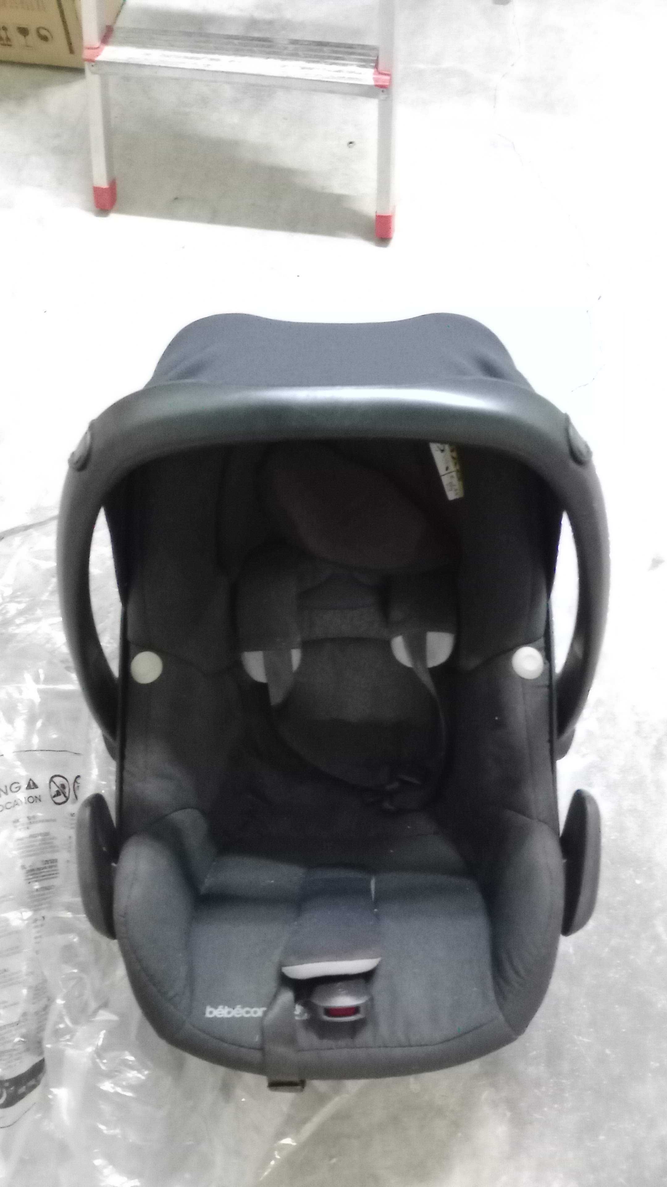 Cadeira auto Cabriofix Isofix i-Size 40-83 cm (gr.0+), 0-15 meses,