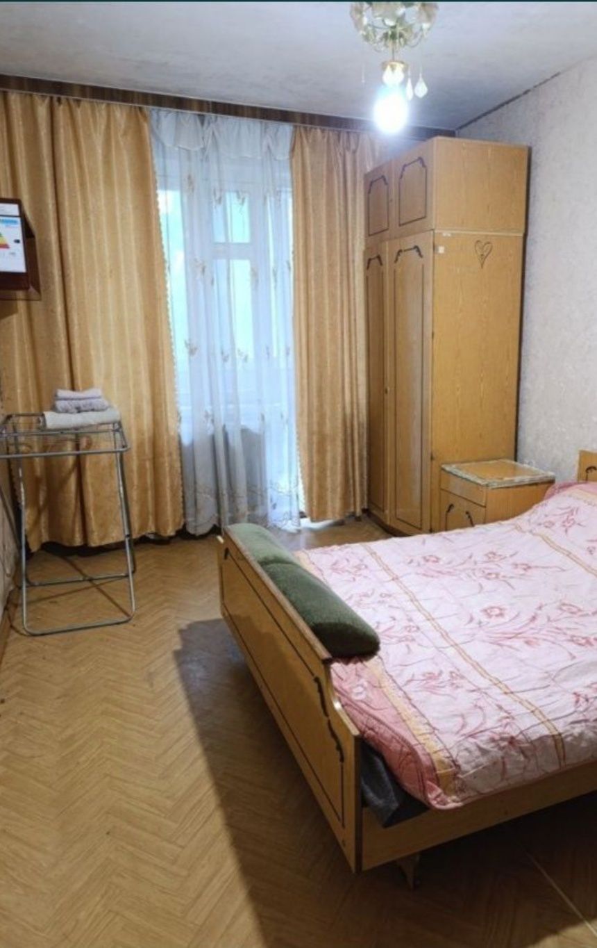 Здам кімнату без проживання власників для парня (мужчини)