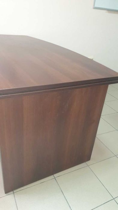 продам стіл офісний