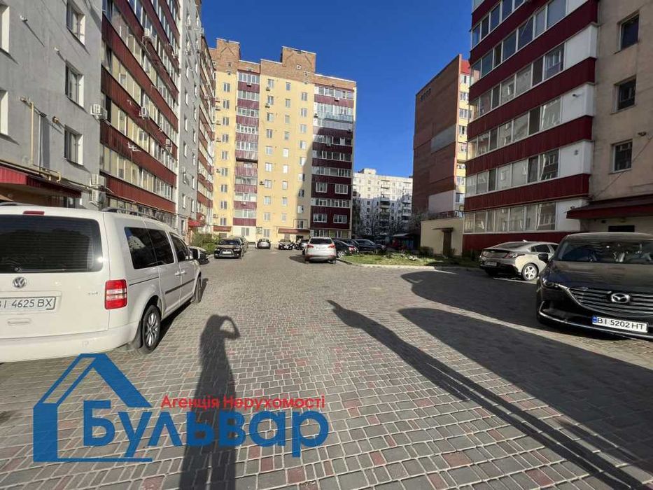 Продам 2к квартиру в новобудові, 72 м2, КОТЕЛ, цегла, 7/9 поверх