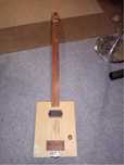 Cigar box guitar 3 cordas (slide guitar)