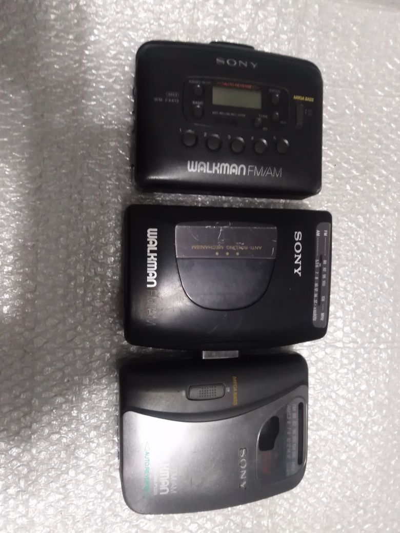 Кассетный плеер SONY WALKMAN FM/AM