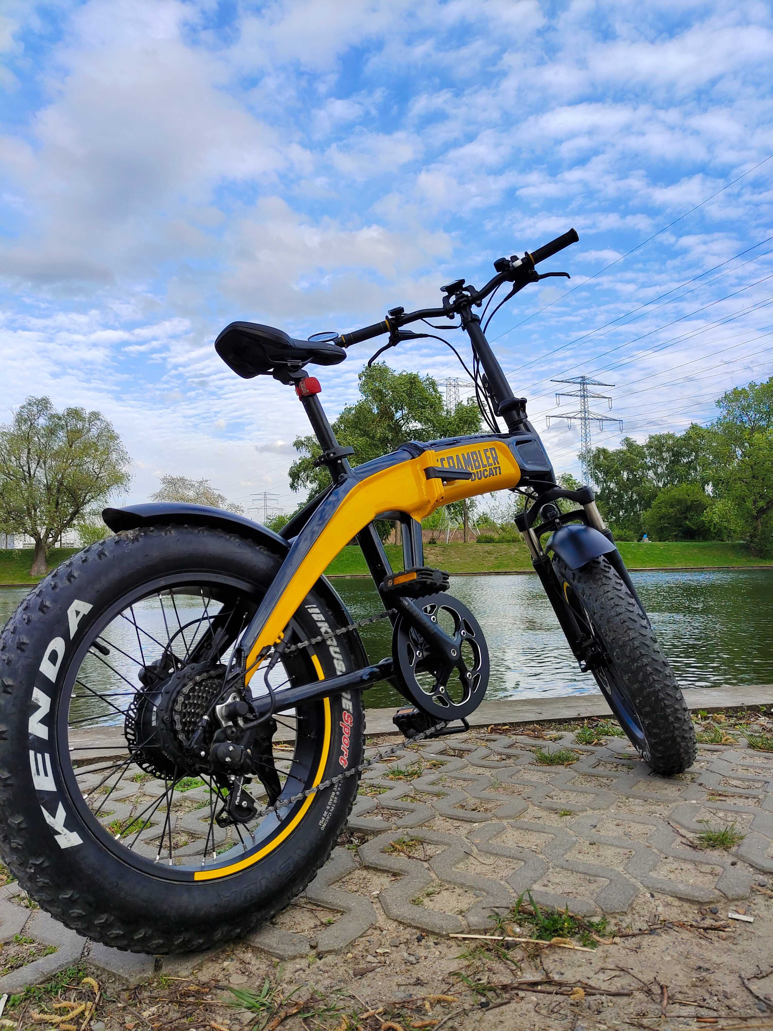 Rower elektryczny Ducati Scrambler