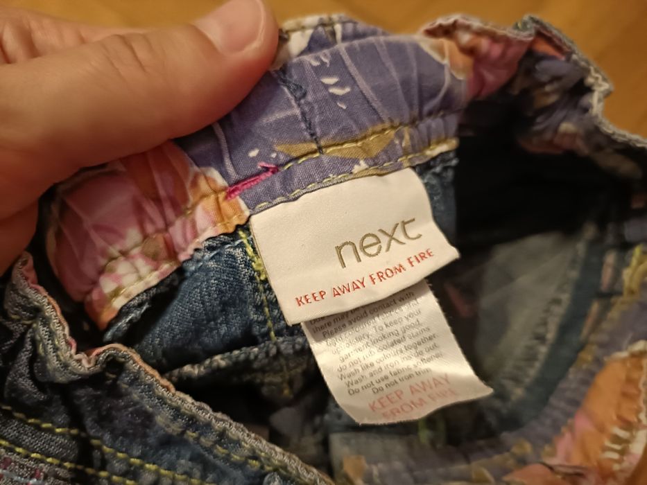 Spódniczka jeansowa z falbanami Next 74