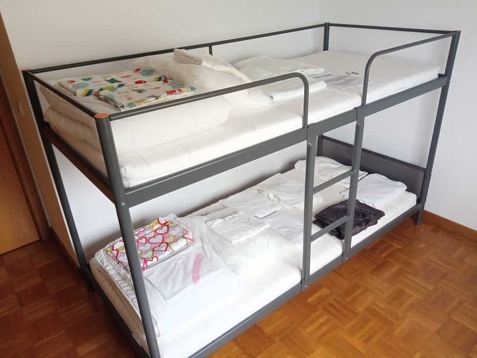 Beliche IKEA Tuffing com tudo