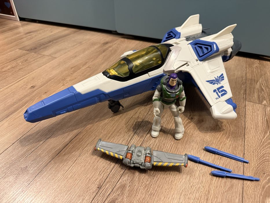 Buzz astral xl15 Statek kosmiczny Buzz Astral XL-15 HHJ56