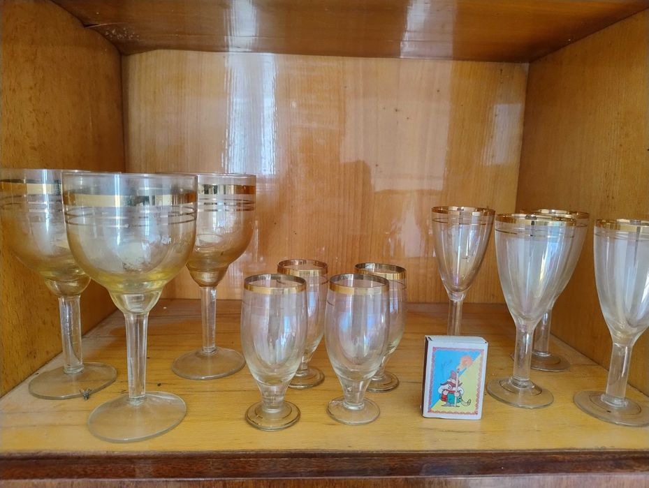 Набір бокали, келихи, стопочки на ніжці