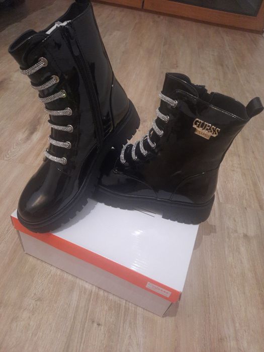 Śliczne buty GUESS  roz 38 Nowe