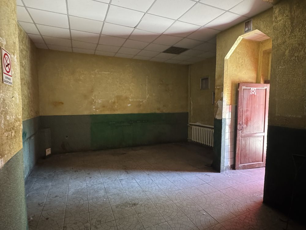Здам фасадне приміщення