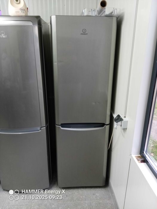 Lodówka Indesit Srebrna