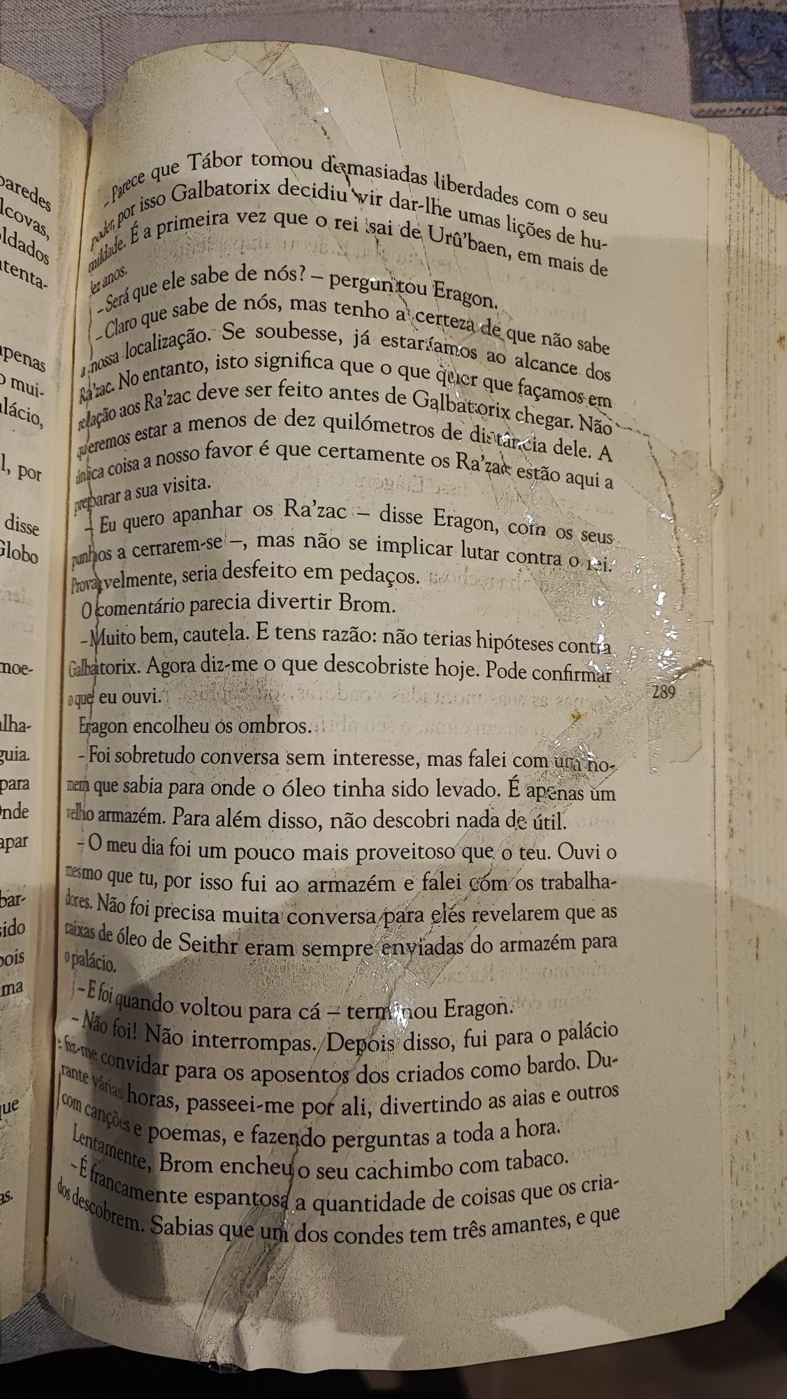 Livro Eragon de Cristopher Paolini