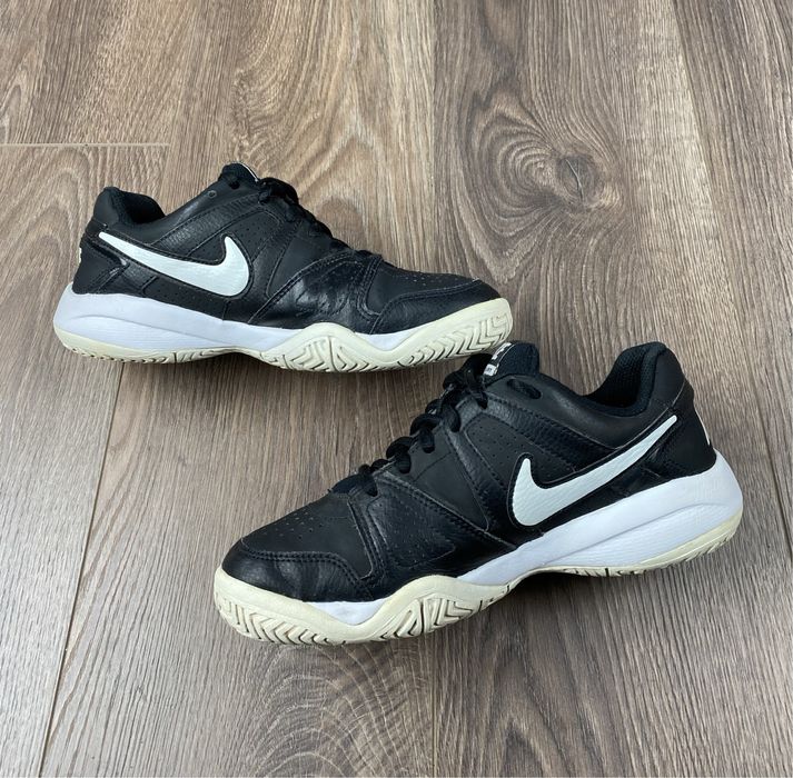 Тенісні Кросівки Nike CITY COURT 7 37.5 (23.5 см) волейбольні