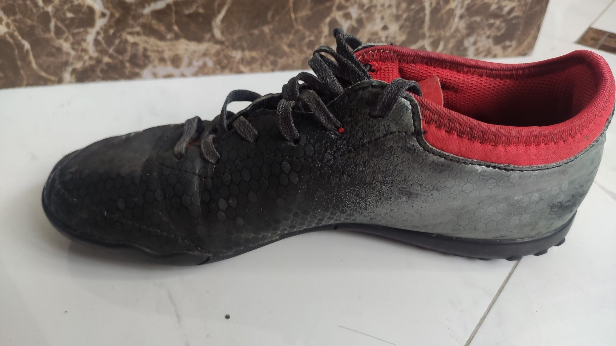 Сороконіжки Adidas X TANGO р. 37