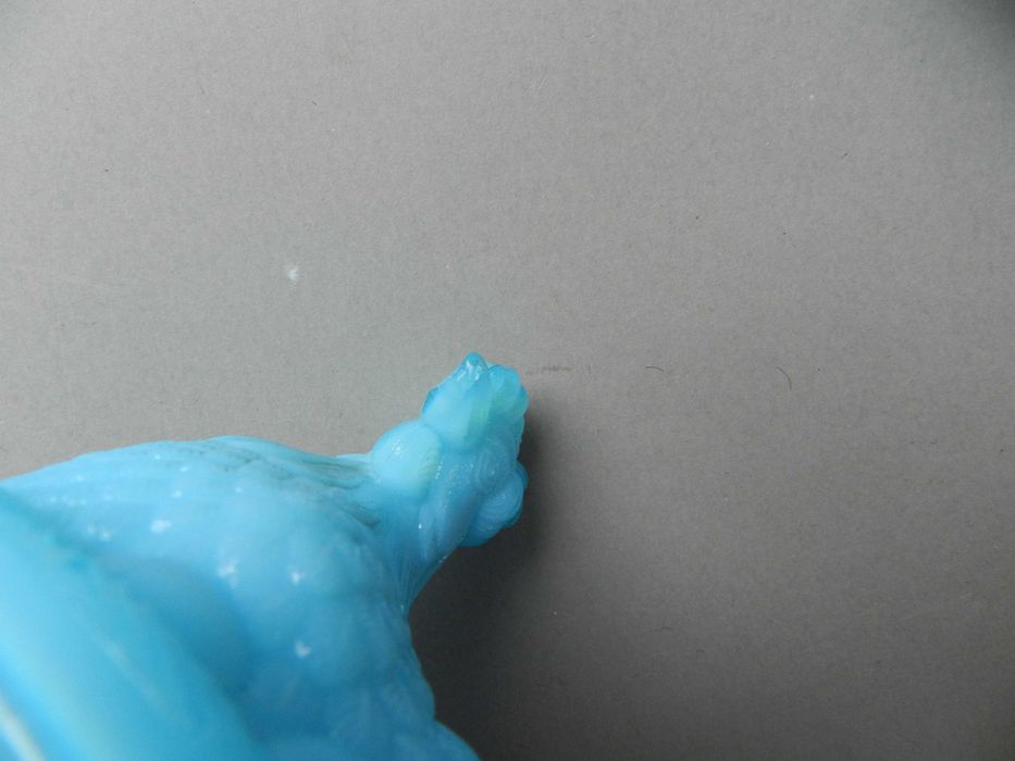 niebieska szklana kura PRL