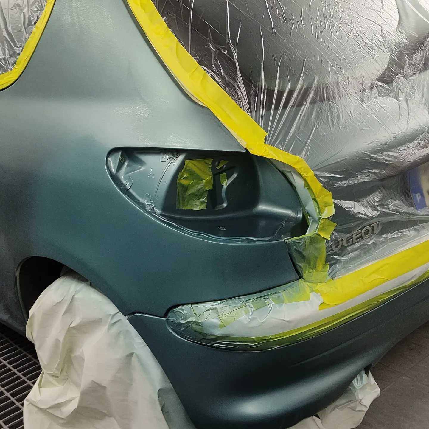 Bate chapa e pintura e polimento