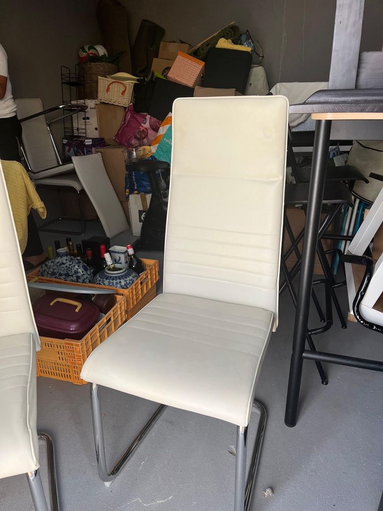 Conjunto de mesa e 4 cadeiras jantar