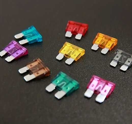 ТОП ПРОПОЗИЦІЯ!Набір автомобільних запобіжників 2–35А у коробці 50,100