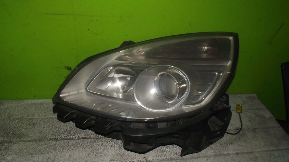 Farol Esquerdo Renault Scénic - 2005 / 2008