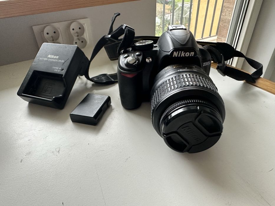 Nikon D3100 + obiektyw 18-55mm VR