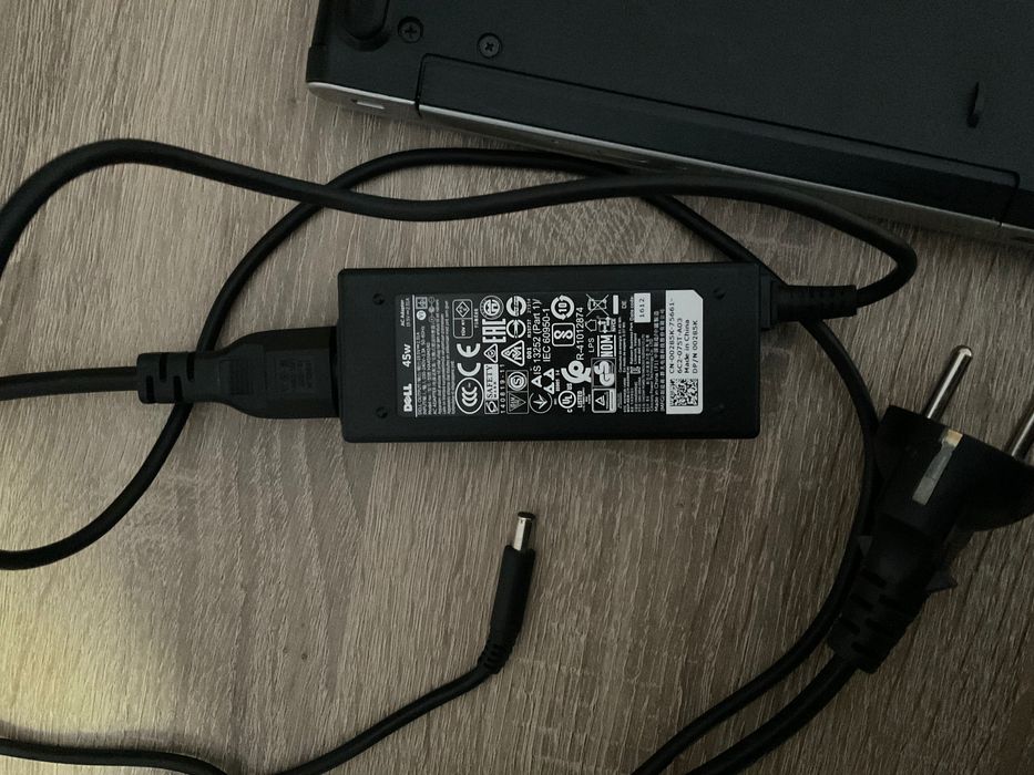 Laptop Dell Inspiron 5559 - dysk SSD1