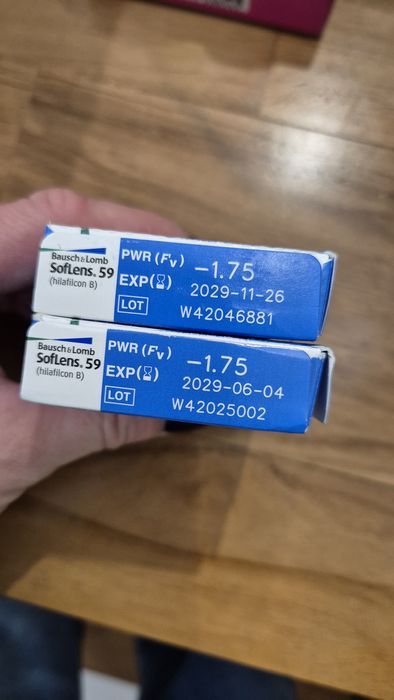 Soflens 59 – soczewki miesięczne, 6 sztuk w każdym opakowaniu.

Produk