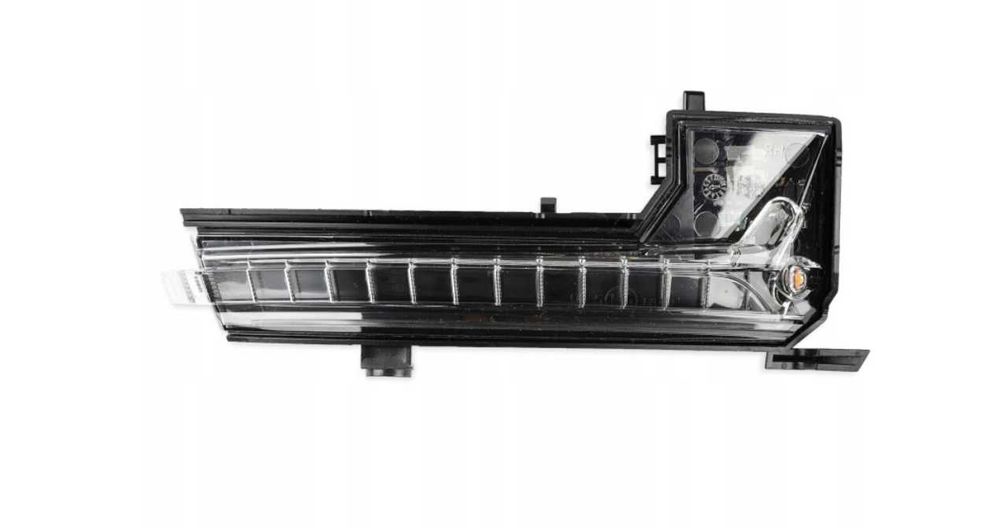 kierunkowskaz lusterka skoda scala 18r- lewy prawy