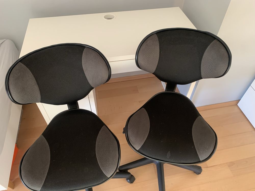 Sprzedam biurko ikea wraz z 2 krzesami