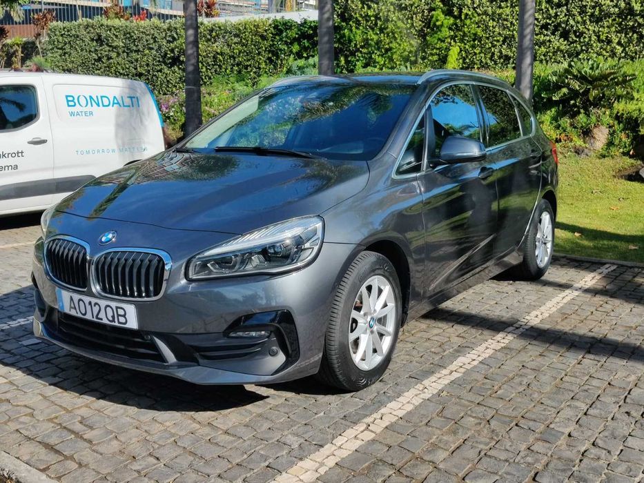 BMW 216 Automático