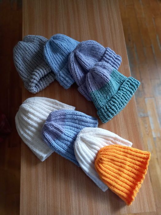 Шапка жіноча hand- made