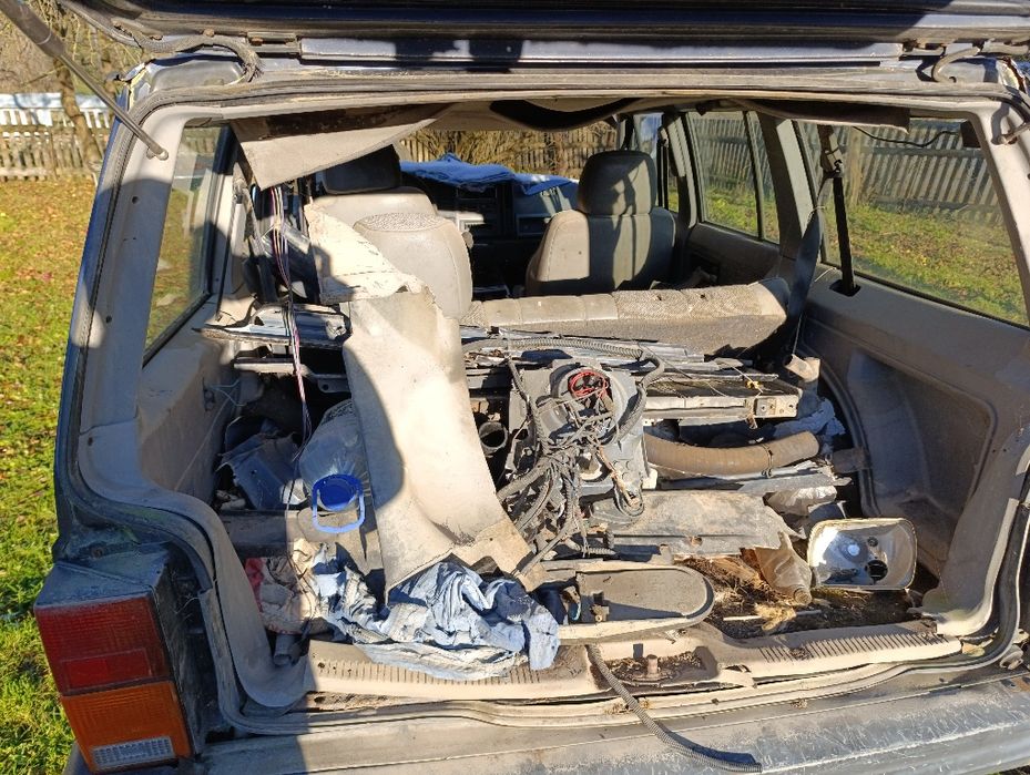 Продаються два джипи