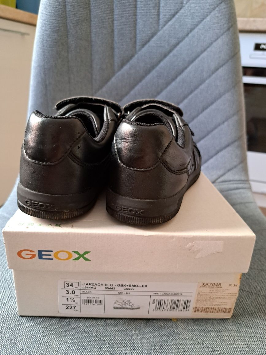 Продам туфлі фірми geox