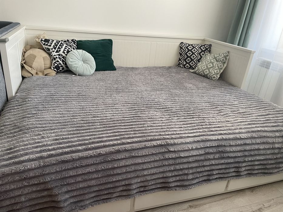 Кушетка,ліжко,диван Ikea Hemnes матраци Ікеа Asvang