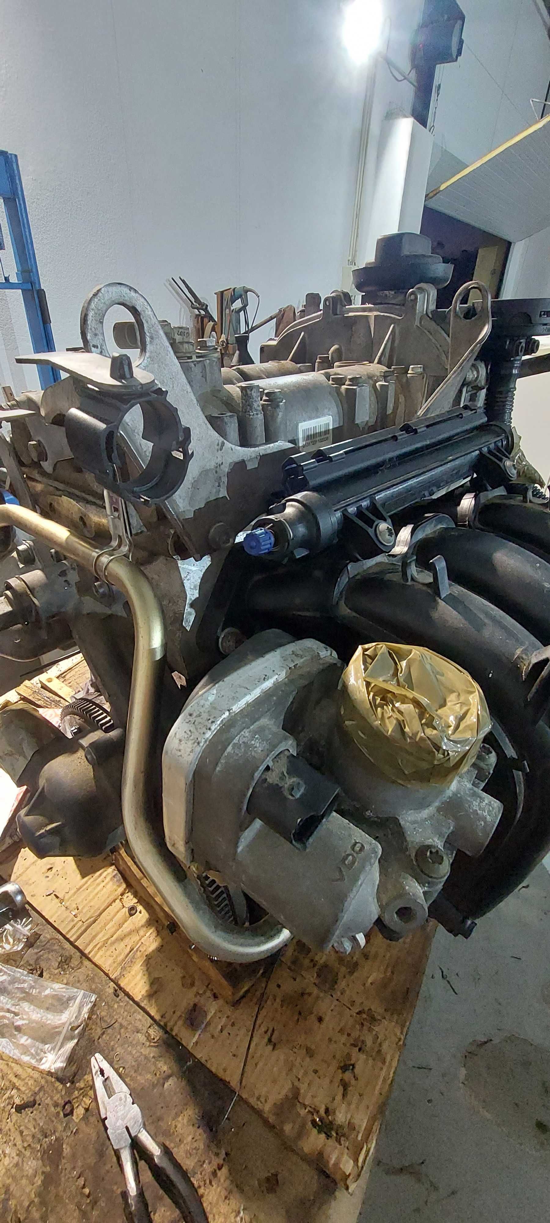 Motor AZQ 47000klms