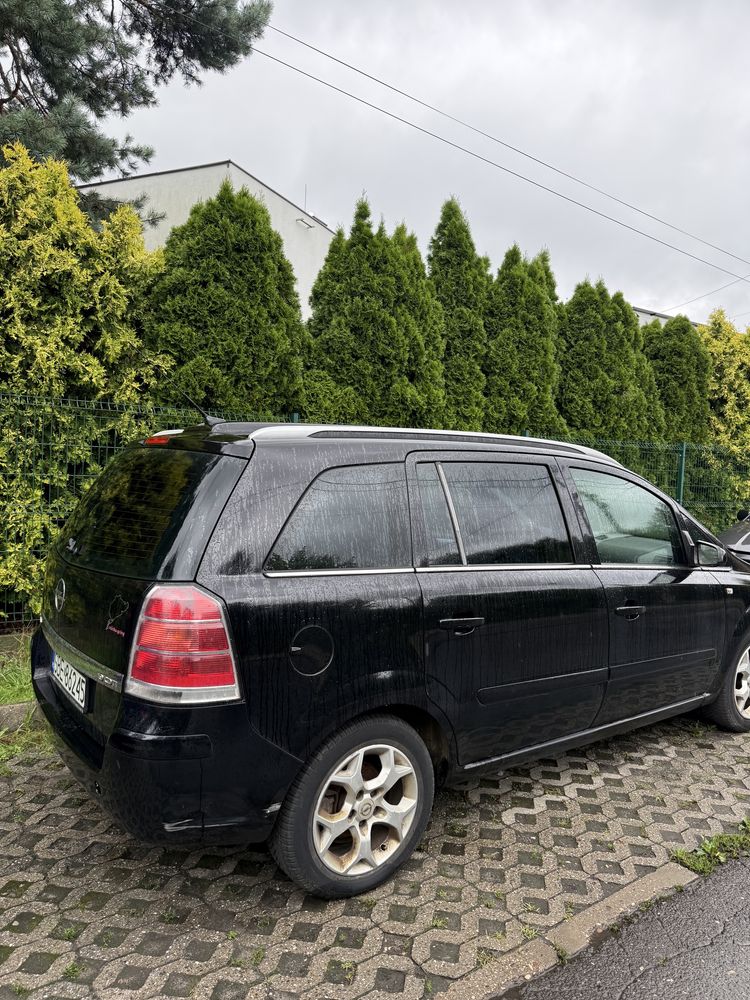 Opel Zafira 1.9CDTI 7 osobowa Panorama 7 osob