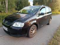 Volkswagen Touran 2.0TDI 140KM.
