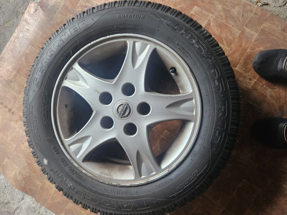 NISSAN Almera Tino Alufelgi R15  5x114,3  -  4szt.