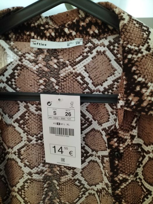 Camisa padrão animal