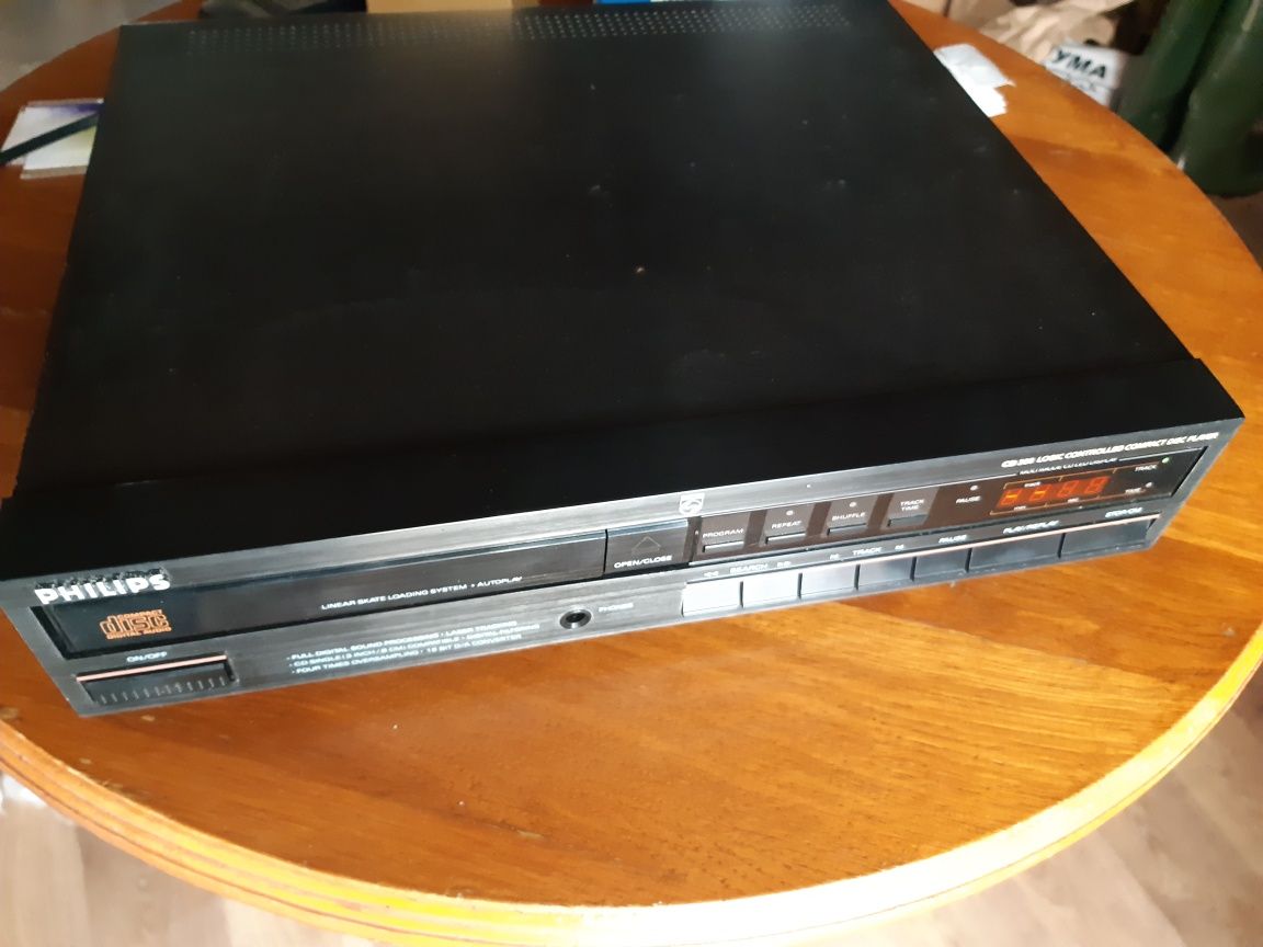 Philips cd 380 . Проигрыватель cd дисков .
