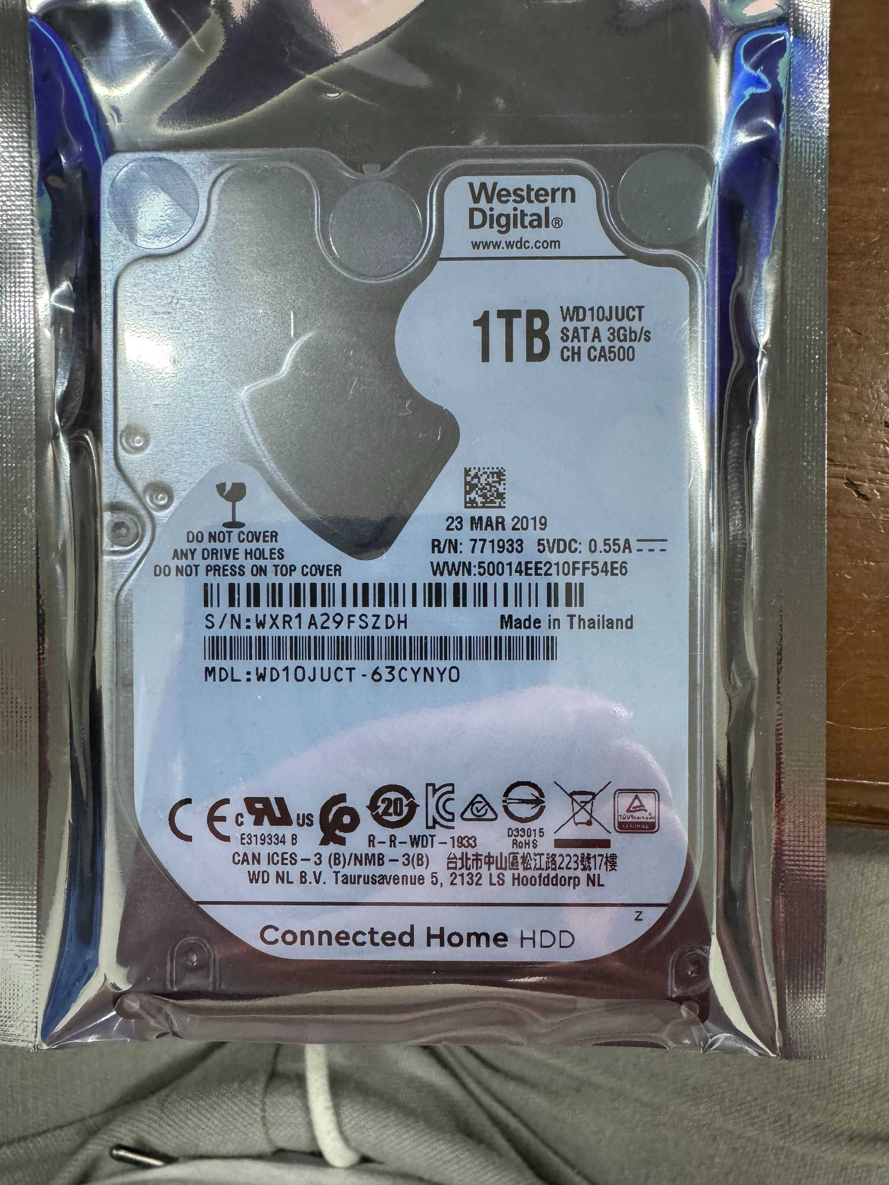 Продам 2.5" жесткий диск AV-25 WD10JUCT (4 шт) 1tb