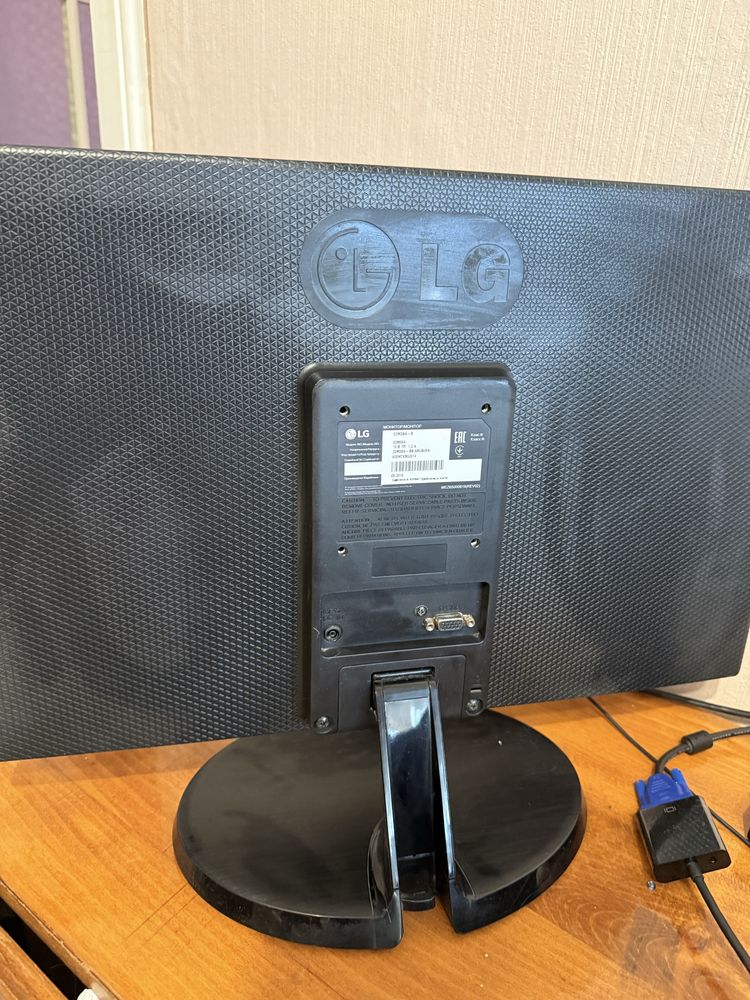 Монітор lg  22m38a-b