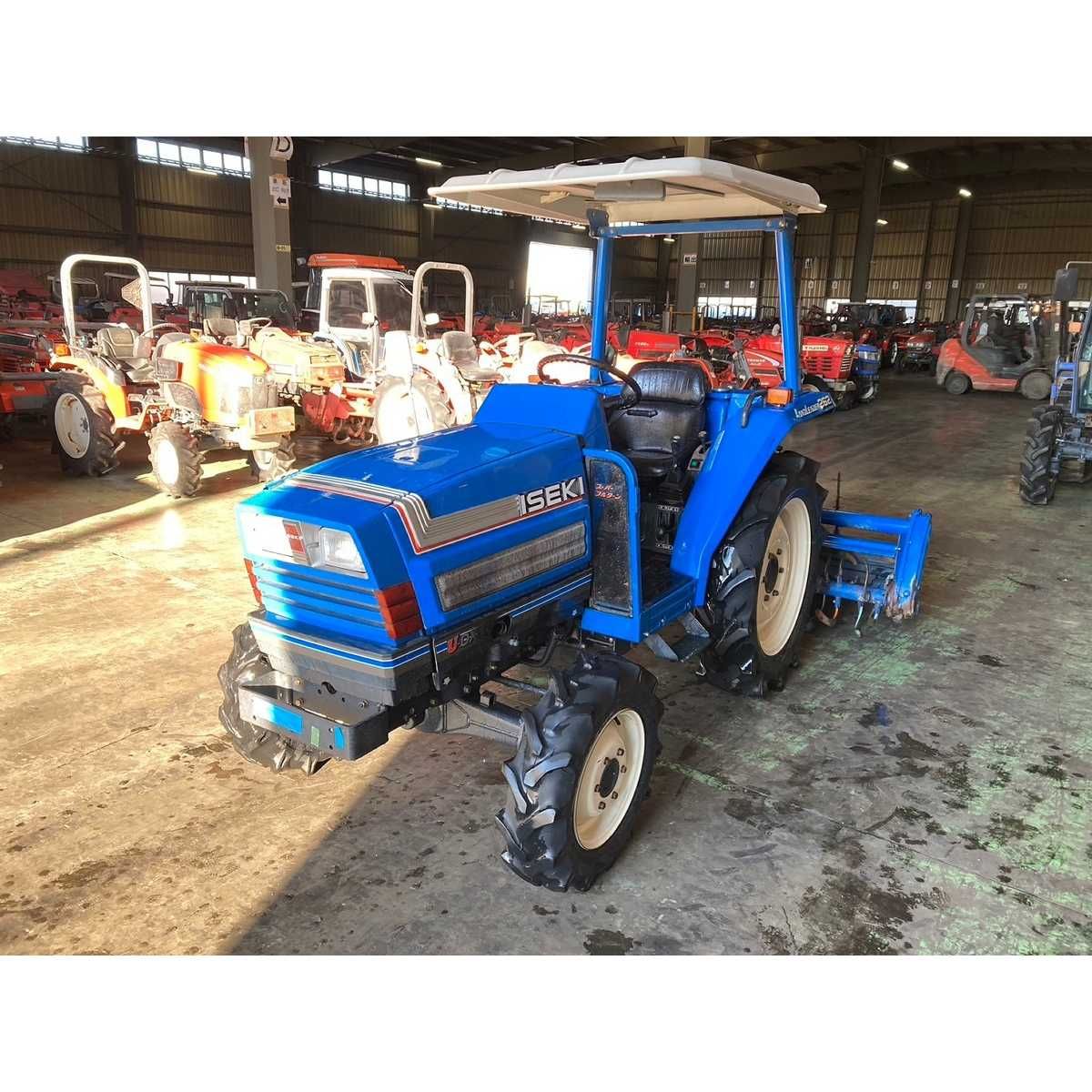 Traktor Iseki TA262F - 4x4 – 26 KM