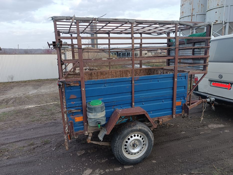 Причеп для перевезення тварин