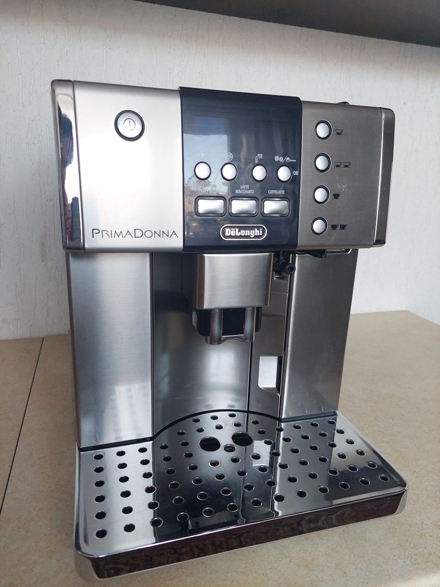 Кавомашина DeLonghi  PrimaDonna