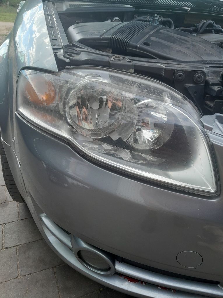 Lampy przednie oryginalne Audi a4 b7