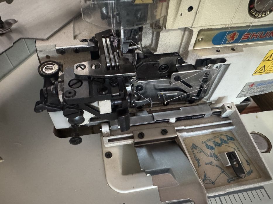 Четырехниточный оверлок Shunfa SF 747