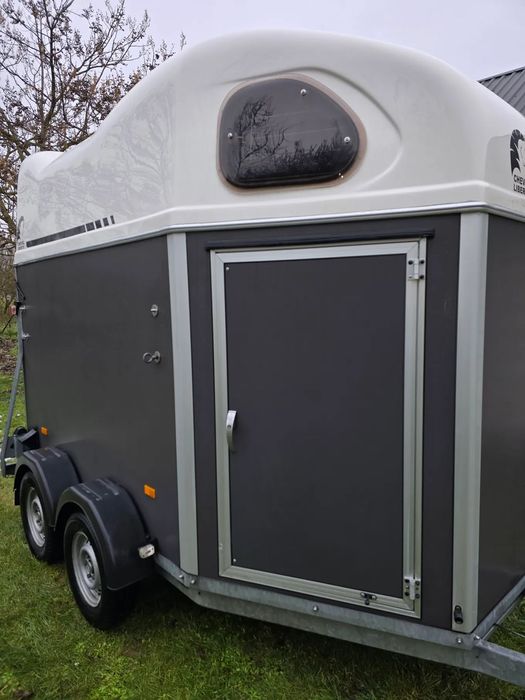 Cheval Liberte Gold  Przyczepa do przewozu koni i innych zwierząt