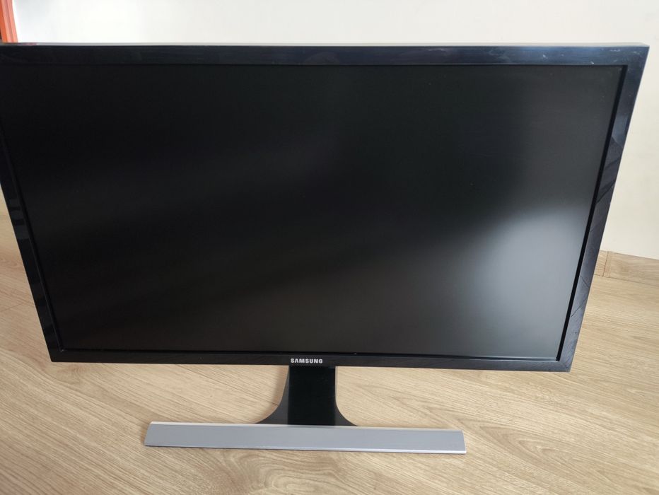 Monitor 4k Samsung 28 cali