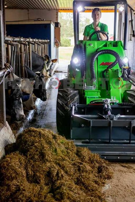 523 модель Avant, один навантажувач - безліч можливостей