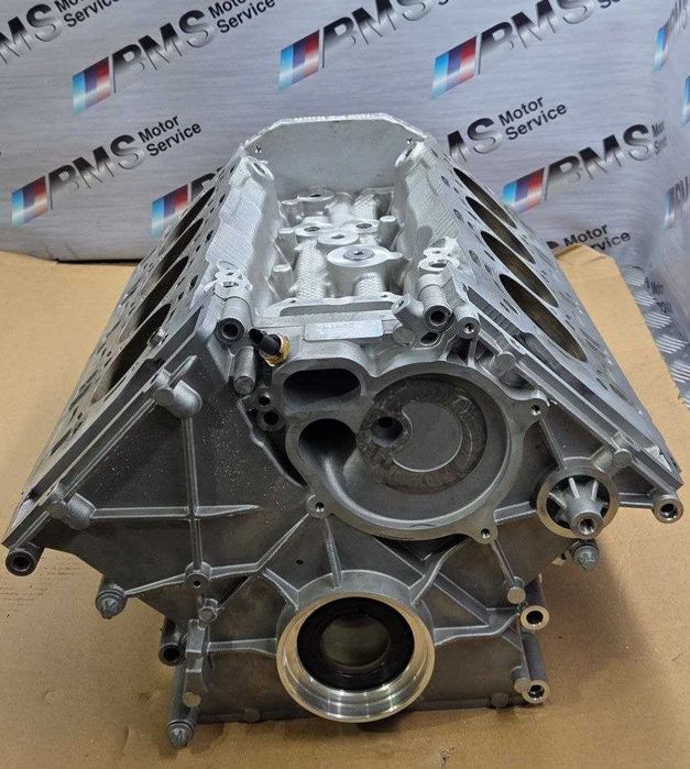 Блок двигателя S63B44BT4 F90 F91 F92 F93 F95 F96 11118093293