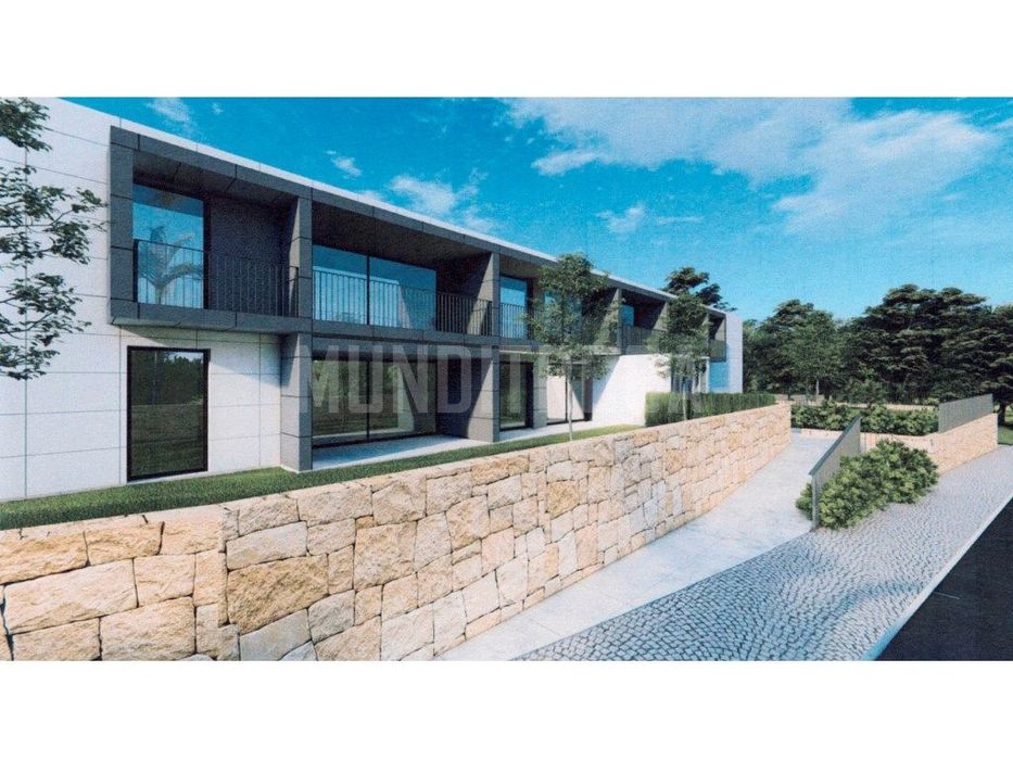 Lote construção em altura Vila Verde